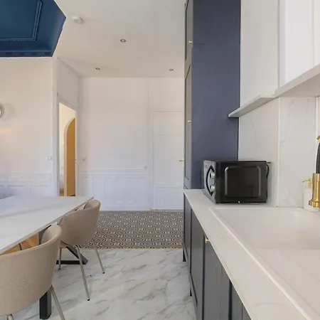 Versailles Apartmán *